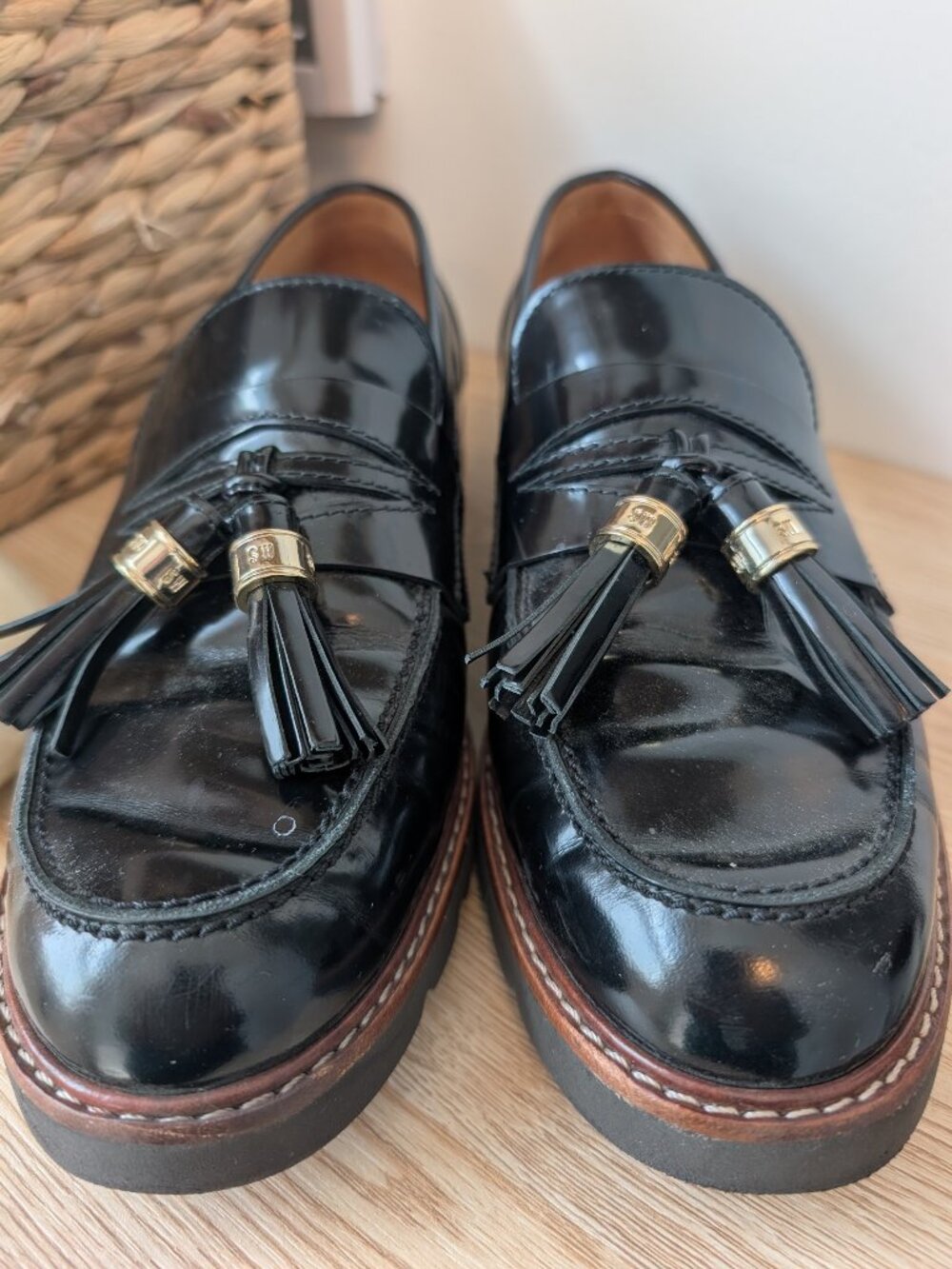Stuart Weitzman Mila Lift Black Patent Tassel Loafers Lug 8